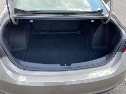 Used 2023 Chevrolet Malibu LT image 32