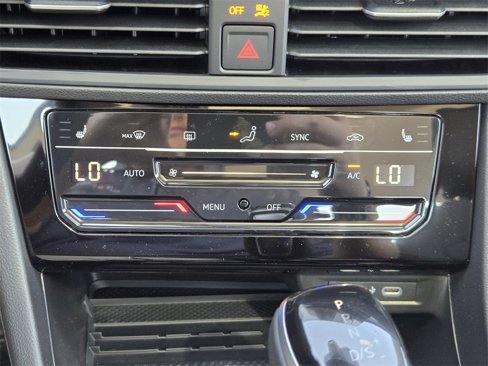 New 2025 Volkswagen Jetta SE image 15
