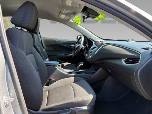 Used 2023 Chevrolet Malibu LT image 6