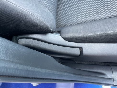 Used 2020 Nissan Rogue Sport S image 47