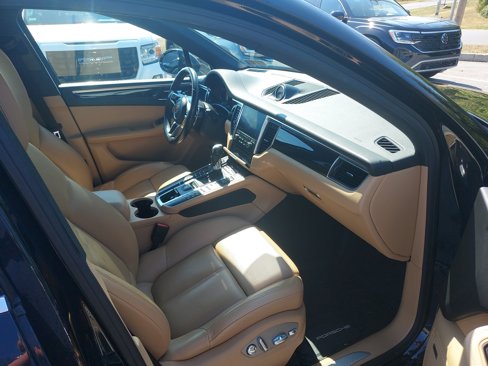 Used 2017 Porsche Macan S image 27