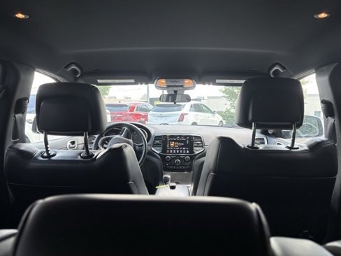 Used 2021 Jeep Grand Cherokee Laredo X image 21