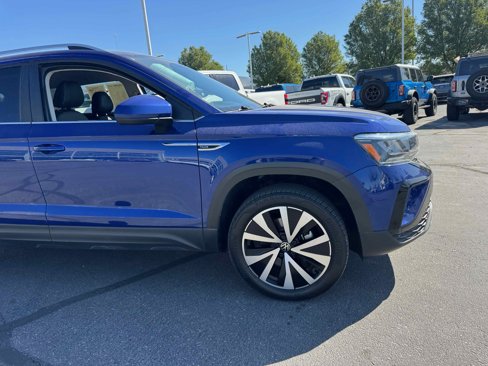 Used 2022 Volkswagen Taos SE image 10