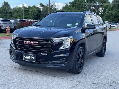 Used 2022 GMC Terrain SLT w/ Infotainment Package II image 3