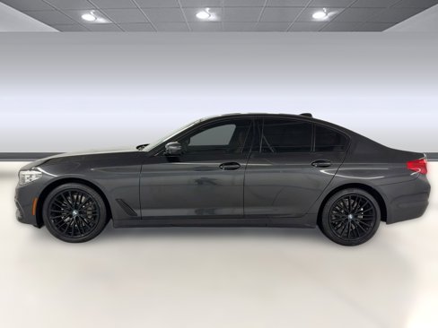 Used 2017 BMW 530i image 2