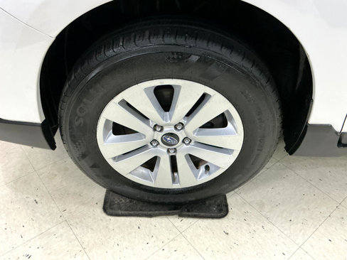 Used 2019 Subaru Outback 2.5i image 6