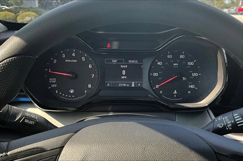 Used 2025 Chevrolet Trax LS image 11