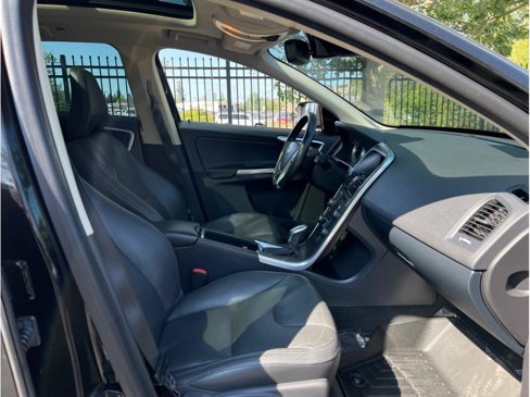 Used 2013 Volvo XC60 T6 image 20