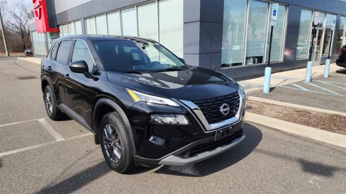 Certified 2023 Nissan Rogue S image 3