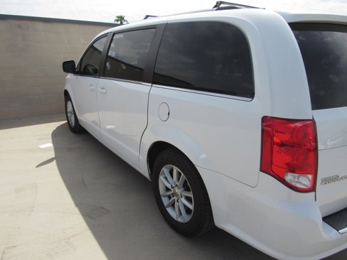 Used 2020 Dodge Grand Caravan SXT image 4