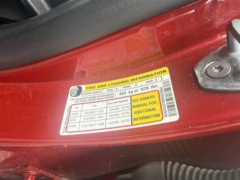 Used 2020 Ford Escape SE image 12