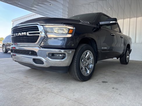 Used 2019 RAM 1500 4x4 Crew Cab image 38