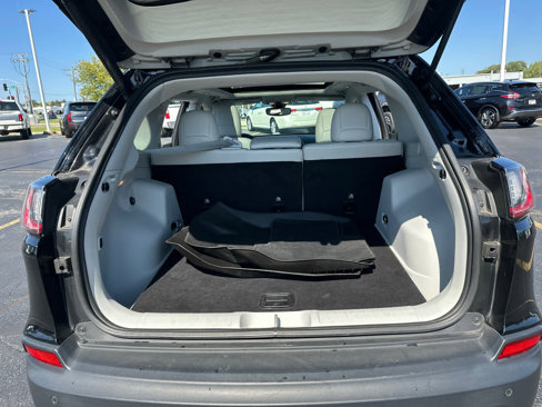 Used 2019 Jeep Cherokee Limited image 33
