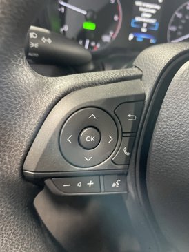 Used 2024 Toyota Corolla LE image 31
