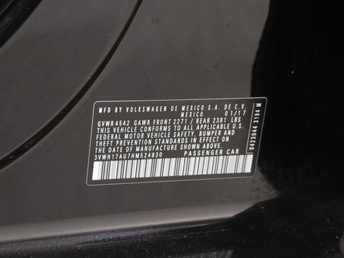 Used 2017 Volkswagen Golf Alltrack S image 21