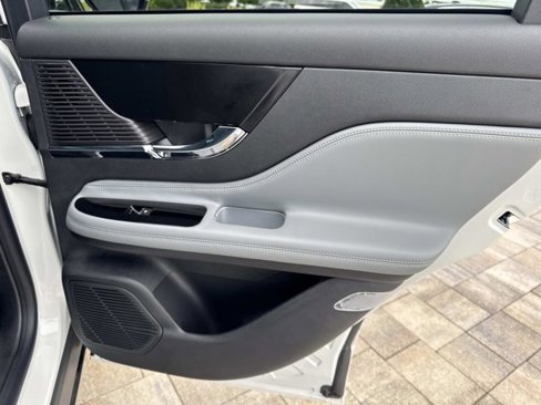 Certified 2021 Lincoln Corsair FWD image 23