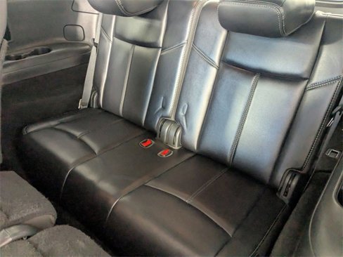 Used 2020 Nissan Pathfinder SL image 29