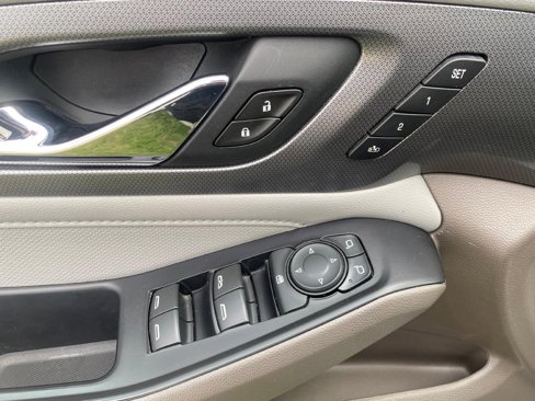 Certified 2021 Chevrolet Traverse Premier image 17