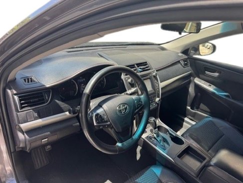 Used 2015 Toyota Camry SE image 7