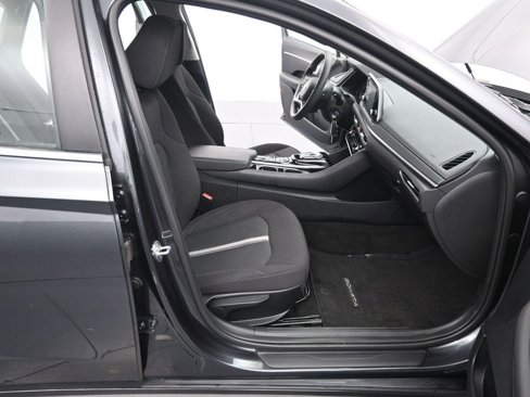 Used 2022 Hyundai Sonata SE w/ Cargo Package image 12