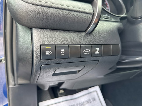 Used 2023 Toyota Camry SE image 18
