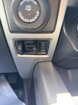 Used 2016 Ford F150 Lariat image 30