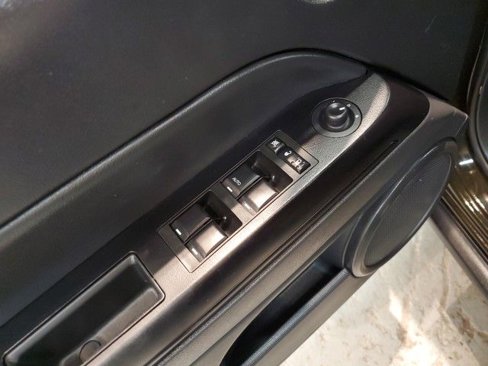 Used 2016 Jeep Patriot 75th Anniversary w/ Power Value Group image 12