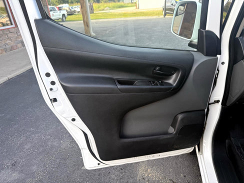 Used 2018 Nissan NV200 SV w/ Navigation Package image 13