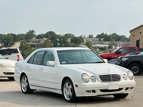Used 2000 Mercedes-Benz E 430 Sedan image 3