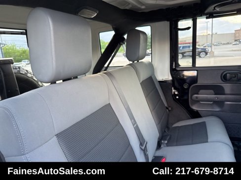 Used 2010 Jeep Wrangler Unlimited Sport image 53