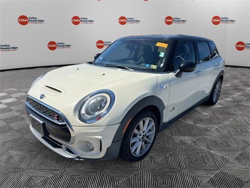 Used 2019 MINI Cooper Clubman S w/ Premium Package image 1