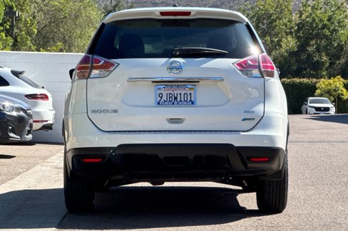 Used 2014 Nissan Rogue S image 9