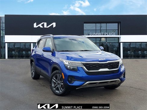 Certified 2023 Kia Seltos S image 1