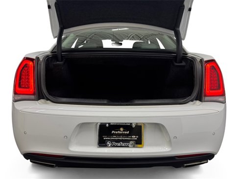 Used 2023 Chrysler 300 Touring L image 20