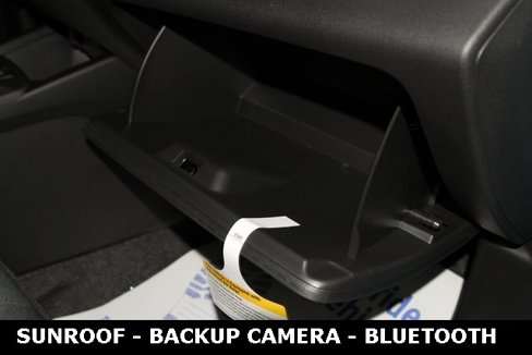 New 2026 Chevrolet Trax RS w/ Sunroof Package image 24