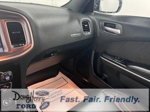 Used 2020 Dodge Charger SXT image 40