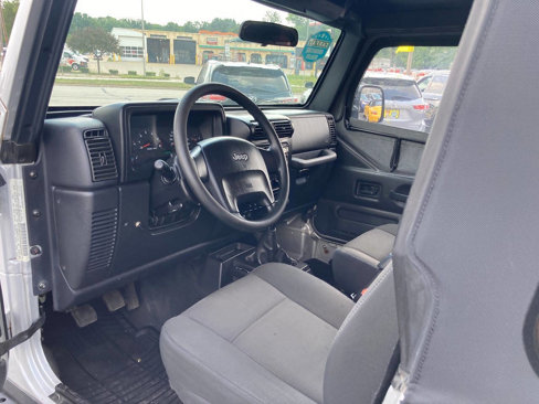 Used 2006 Jeep Wrangler X image 16