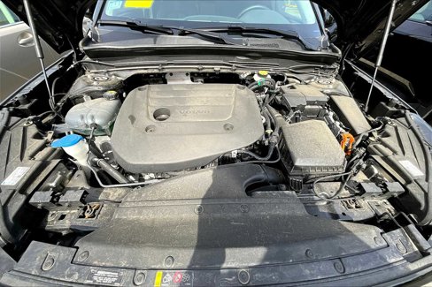 Used 2023 Volvo XC40 B5 Plus w/ Driver Assist Package image 28