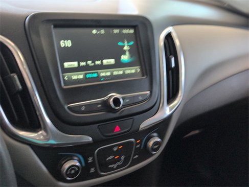 Used 2018 Chevrolet Equinox LS image 19