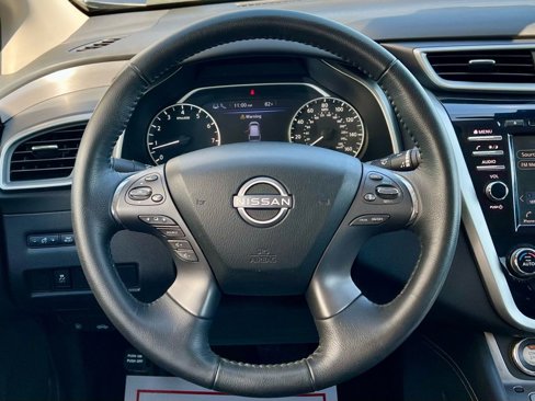 Used 2023 Nissan Murano SV image 21