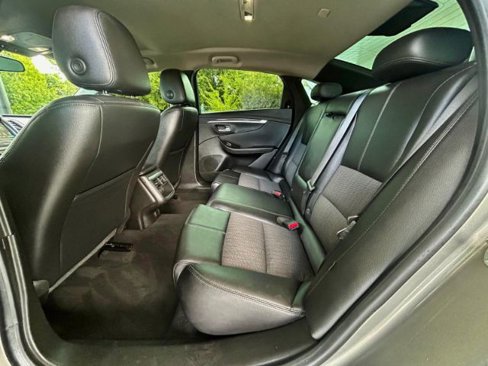 Used 2019 Chevrolet Impala LT image 7