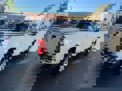 Used 2022 Chevrolet Colorado LT w/ Fleet Safety Package image 8