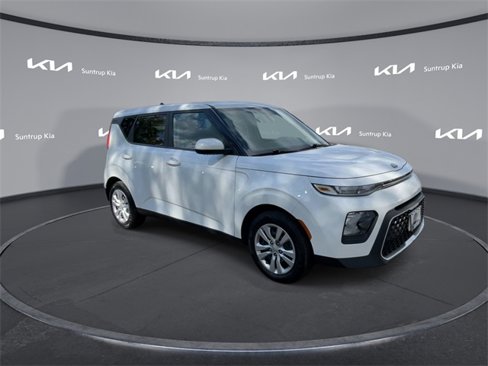 Used 2021 Kia Soul LX image 2