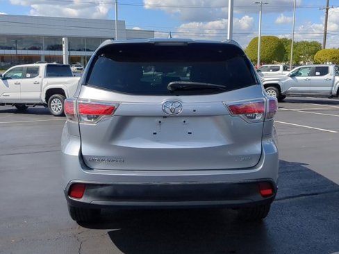 Used 2015 Toyota Highlander XLE image 8