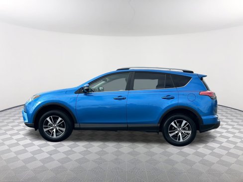 Used 2017 Toyota RAV4 XLE image 11