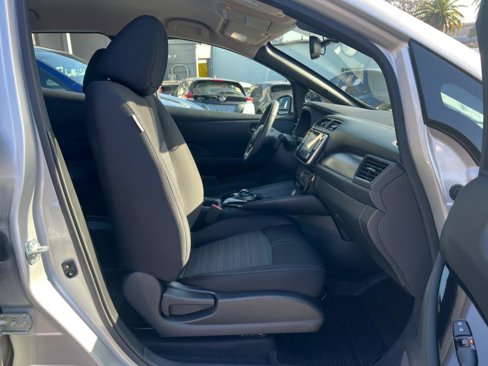 Used 2024 Nissan Leaf SV Plus image 31