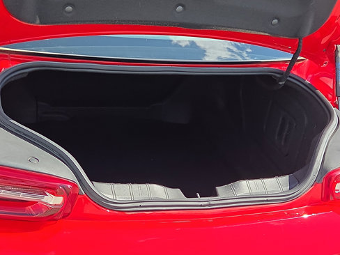 Used 2020 Chevrolet Camaro LT image 9