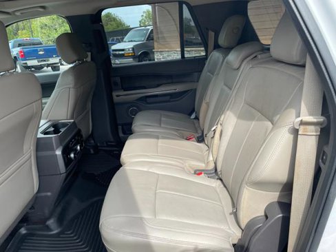 Used 2018 Ford Expedition Max XLT w/ Equipment Group 202A image 23