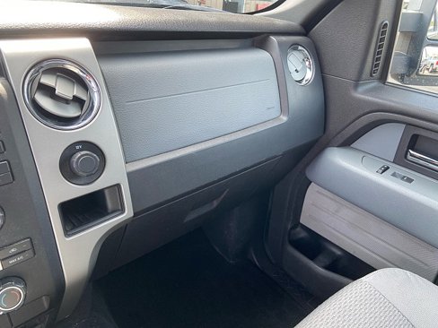 Used 2012 Ford F150 XLT w/ XTR Pkg image 13