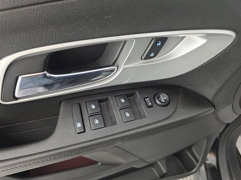 Used 2017 Chevrolet Equinox LT w/ Convenience Package image 13